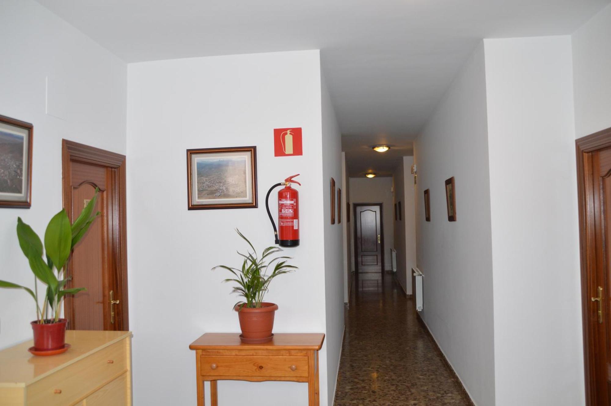 Labella - Hostal Rural Restaurante La Calahorra Zewnętrze zdjęcie