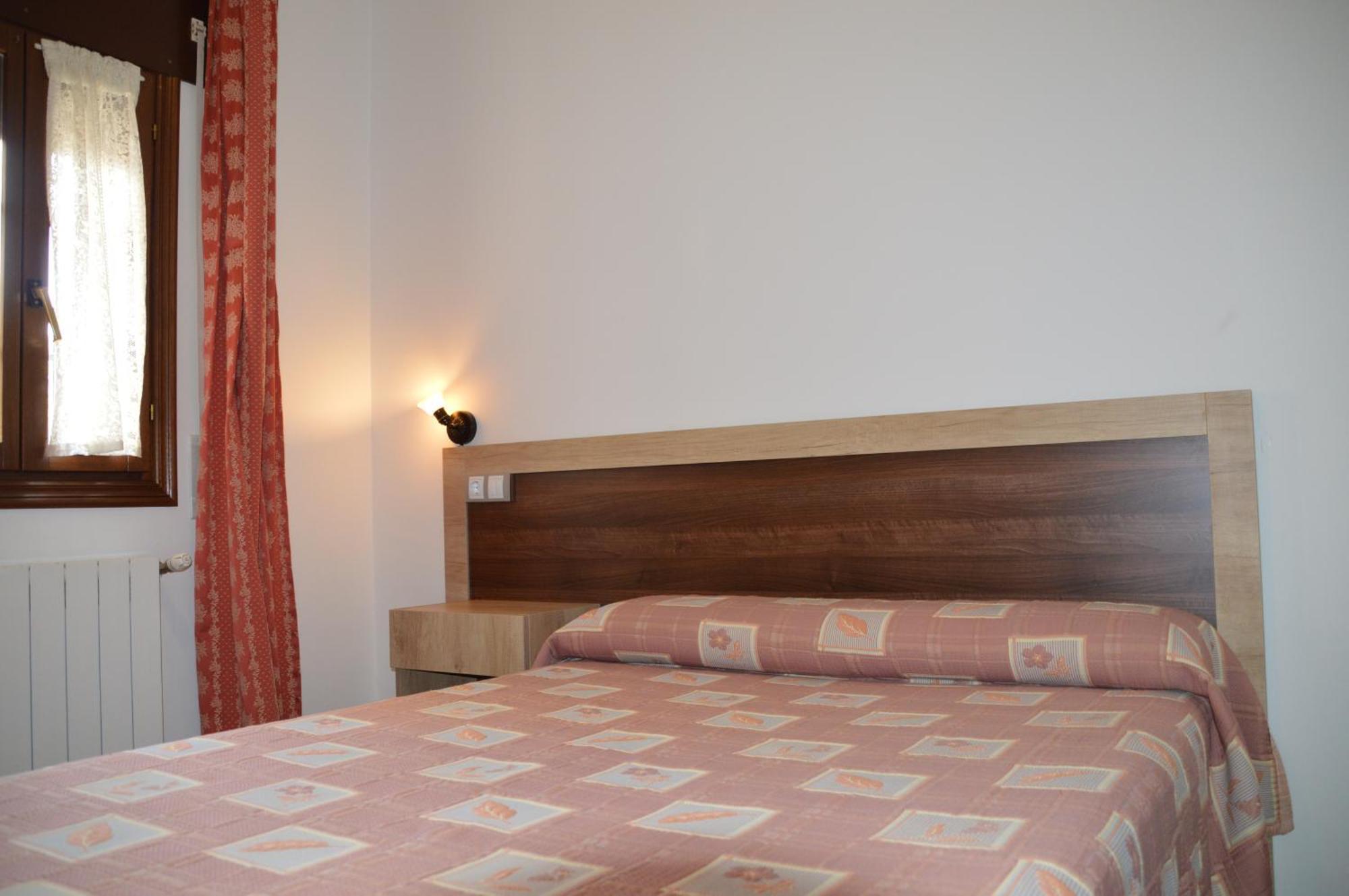Labella - Hostal Rural Restaurante La Calahorra Zewnętrze zdjęcie