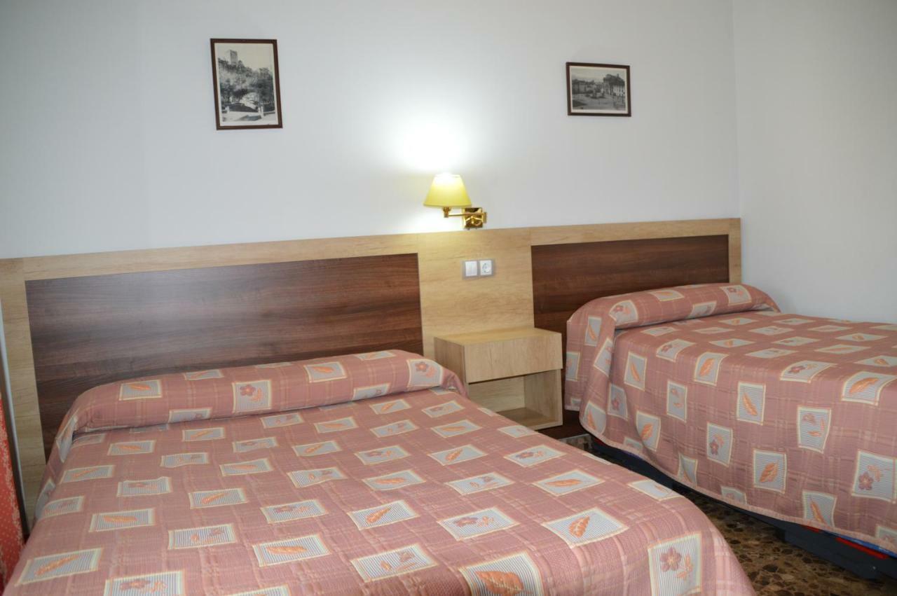 Labella - Hostal Rural Restaurante La Calahorra Zewnętrze zdjęcie