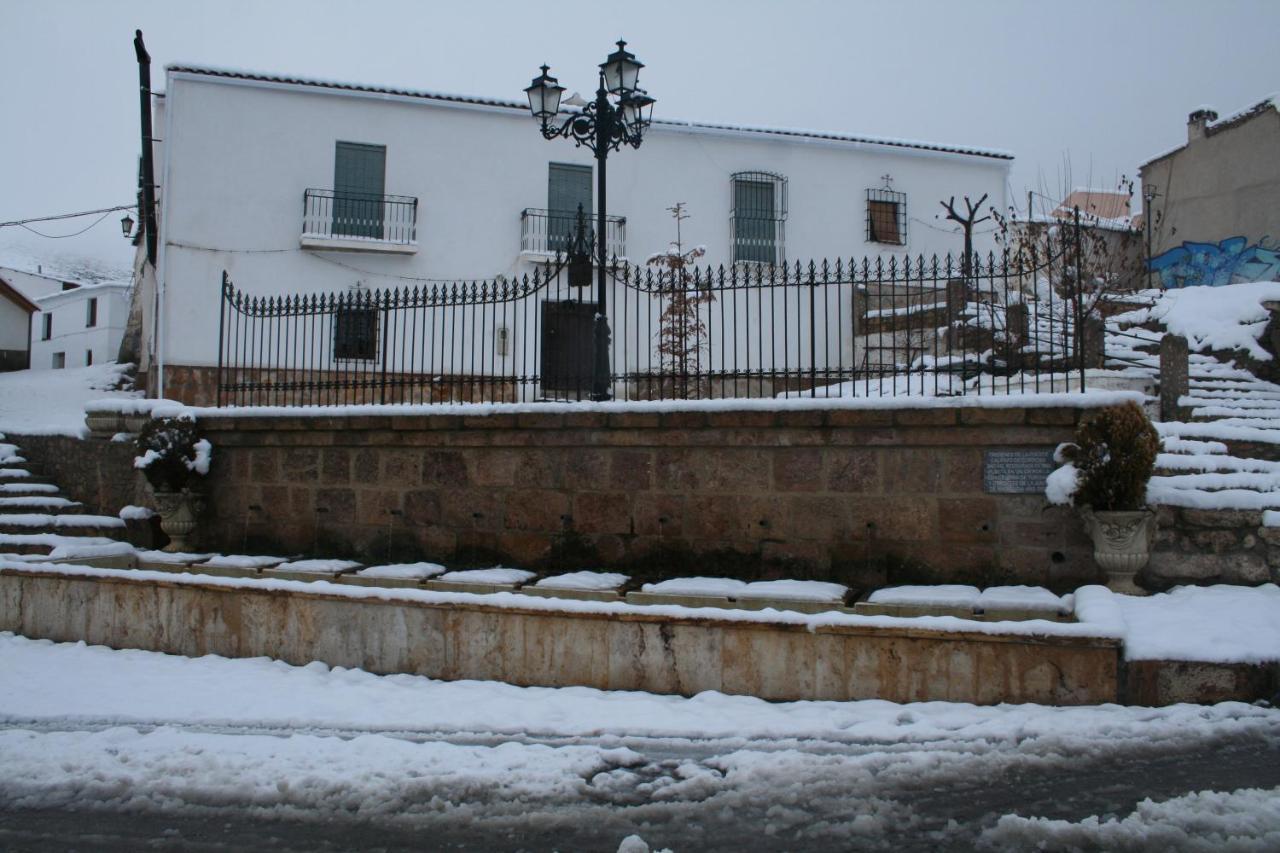 Labella - Hostal Rural Restaurante La Calahorra Zewnętrze zdjęcie