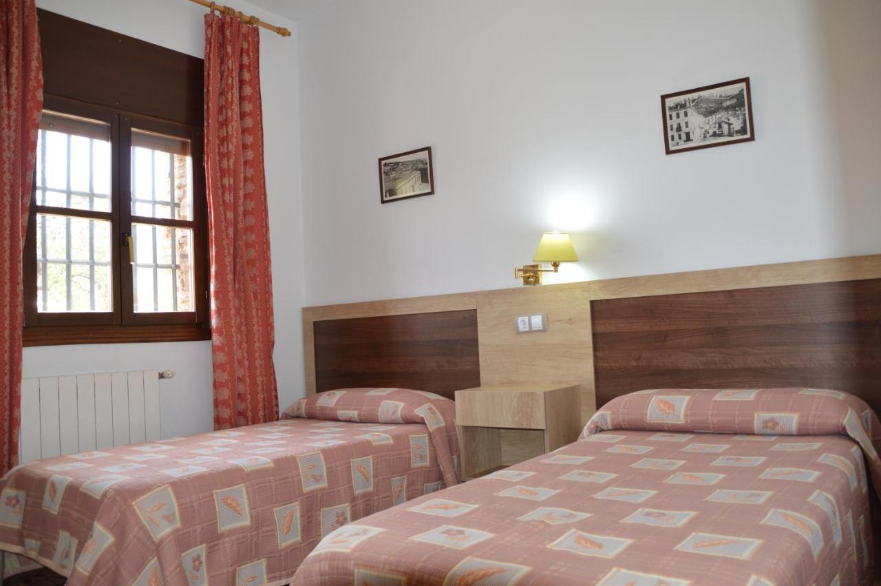 Labella - Hostal Rural Restaurante La Calahorra Zewnętrze zdjęcie